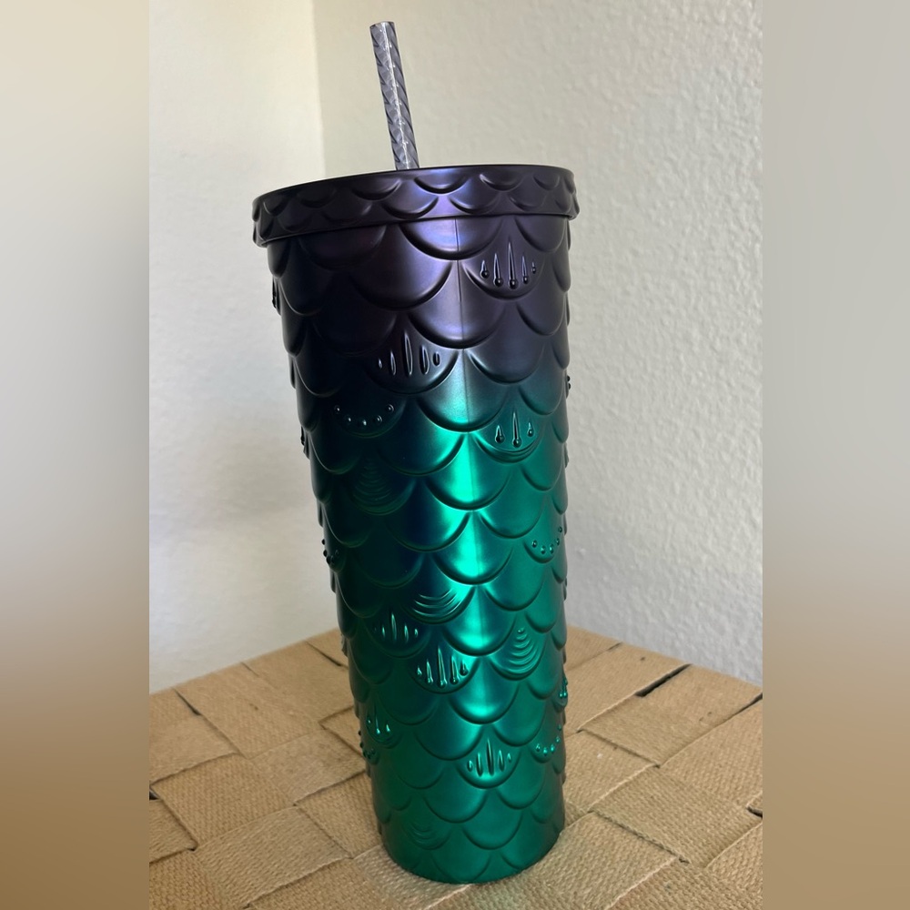 New Starbucks Mermaid Cup - Picture 2 of 3